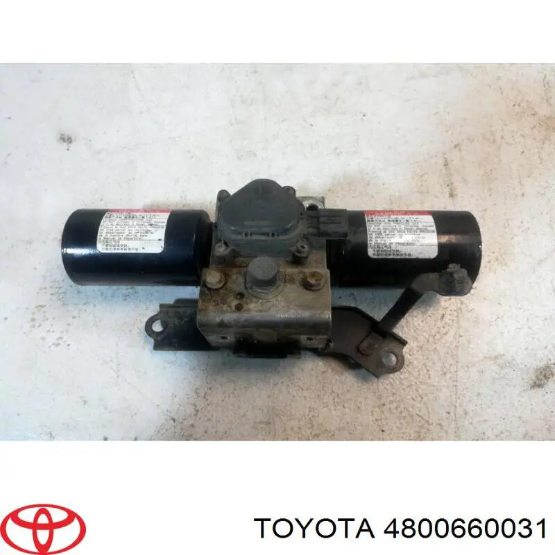 4800660031 Toyota Akumulator hydrauliczny układu amortyzatorów