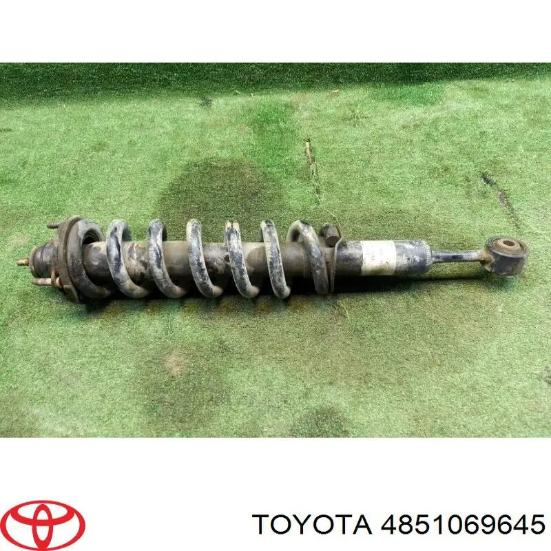 4851069645 Toyota Amortyzator przedni
