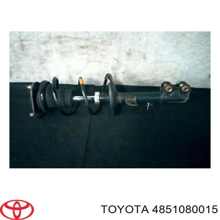 4851080090 Toyota Amortyzator przedni prawy