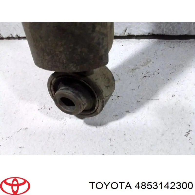 Do koszyka 4853142300 Toyota Amortyzator tylny prawy