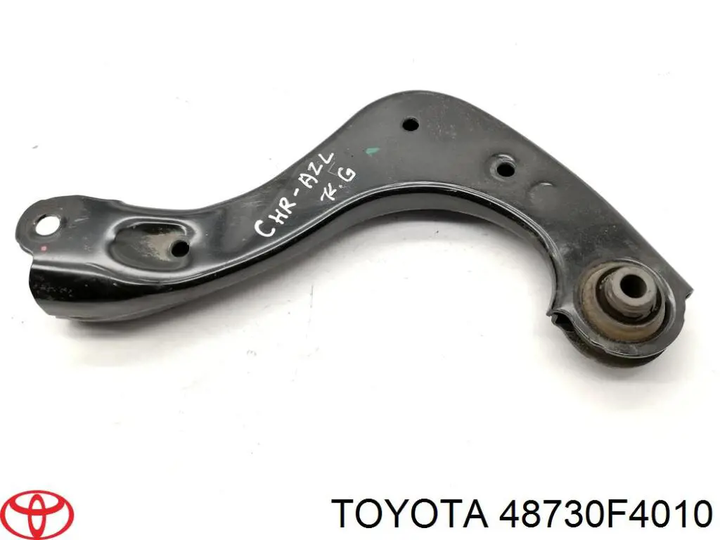 48730F4010 Toyota Wahacz zawieszenia tylnego poprzeczny