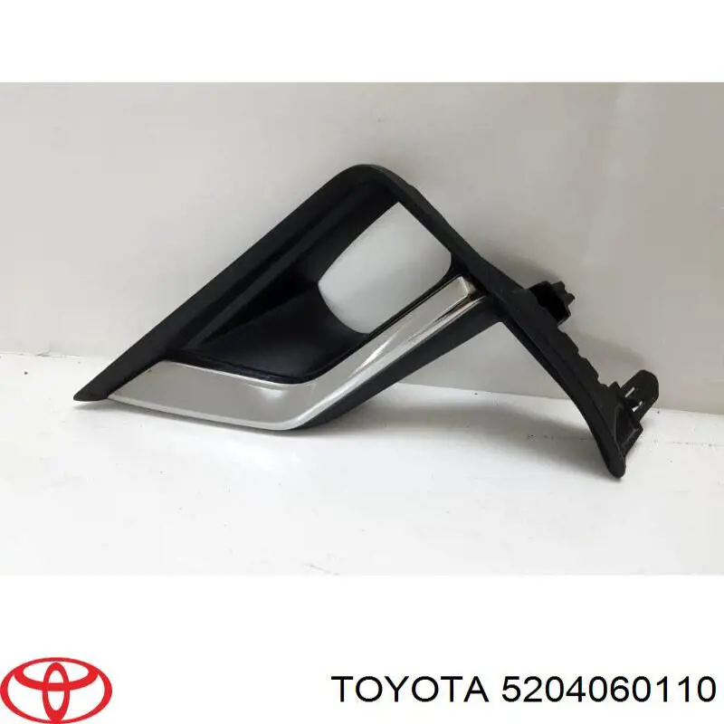 5204060110 Toyota Obrzeże lampy przeciwmgielnej lewej