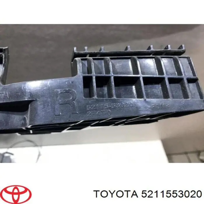 5211553020 Toyota Wspornik zderzaka przedniego prawy