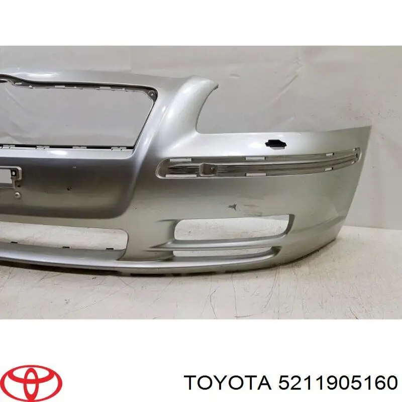  Zderzak przedni Toyota Avensis 2