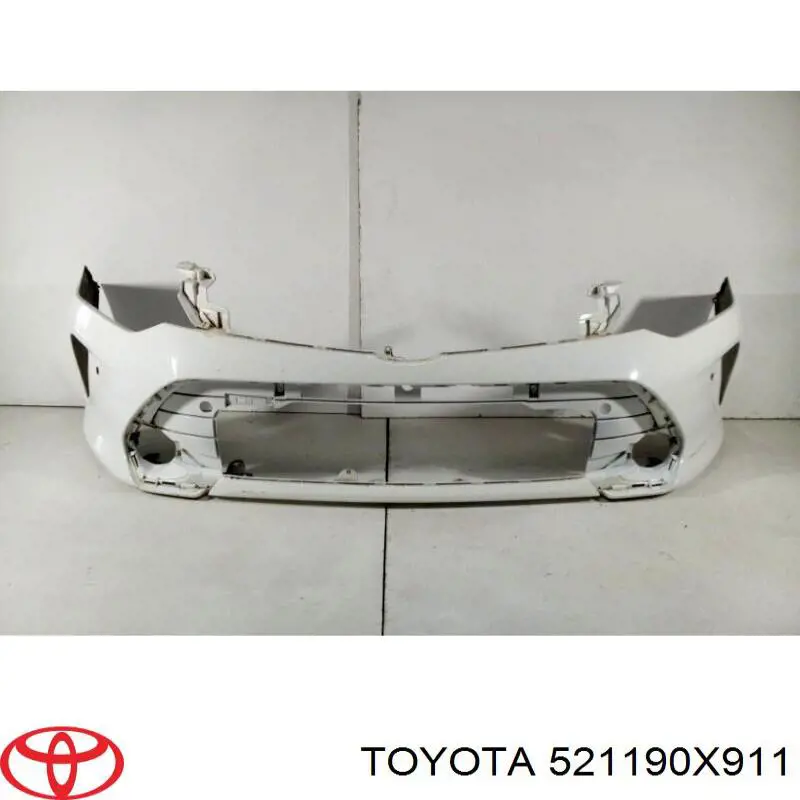 Zderzak przedni Toyota Camry VII sedana (V50) (2011 - 2018) cena, od 454,14 USD
