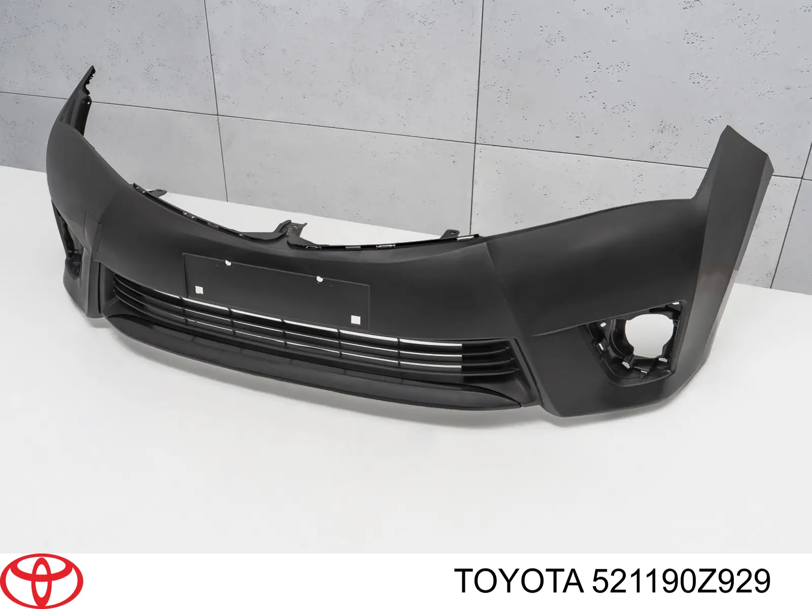 521190Z929 Toyota Zderzak przedni
