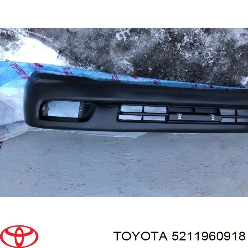 Zderzak przedni Toyota 5211960918 cena, od 179,24 USD