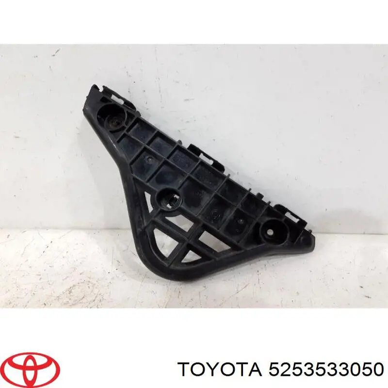 Wspornik zderzaka przedniego prawy zewnętrzny Toyota 5253533050 cena, od 43,13 USD