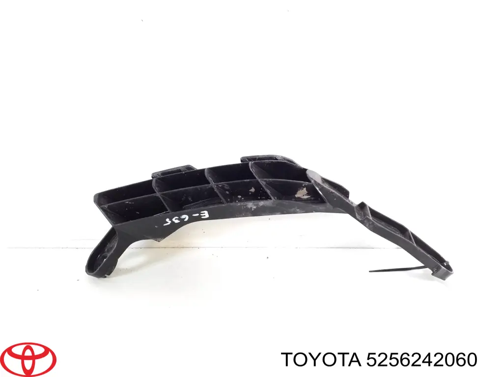5256242060 Toyota Wspornik zderzaka tylnego prawy