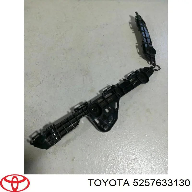 5257633130 Toyota Wspornik zderzaka tylnego lewy