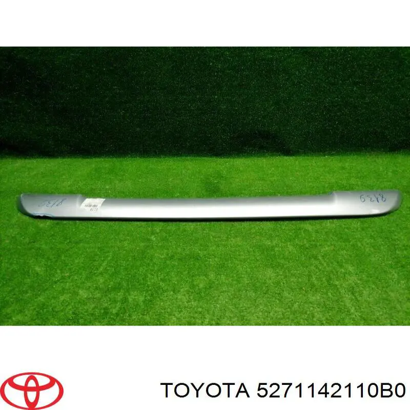 Listwa ochronna zderzaka przedniego Toyota 5271142110B0 cena, od 26,88 USD