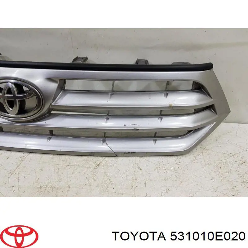 Atrapa chłodnicy do Toyota Highlander I HYBRID U2