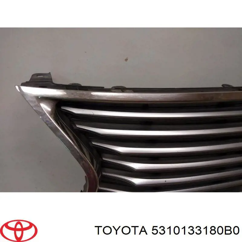 Atrapa chłodnicy Toyota 5310133180B0 cena, od 678,51 USD