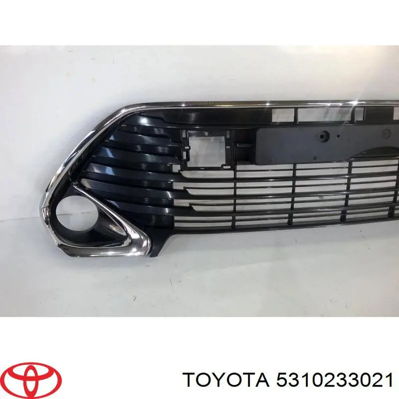 Do koszyka Atrapa chłodnicy Toyota Camry VII V50