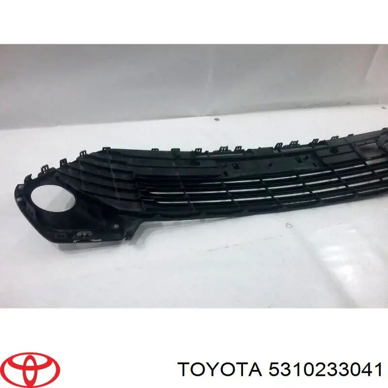 Atrapa chłodnicy Toyota Camry VII