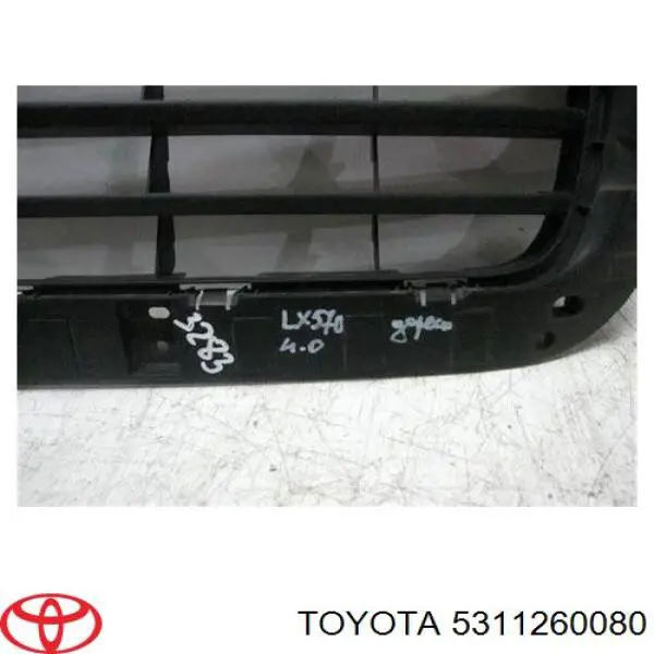 5311260080 Toyota Kratka zderzaka przedniego środkowa