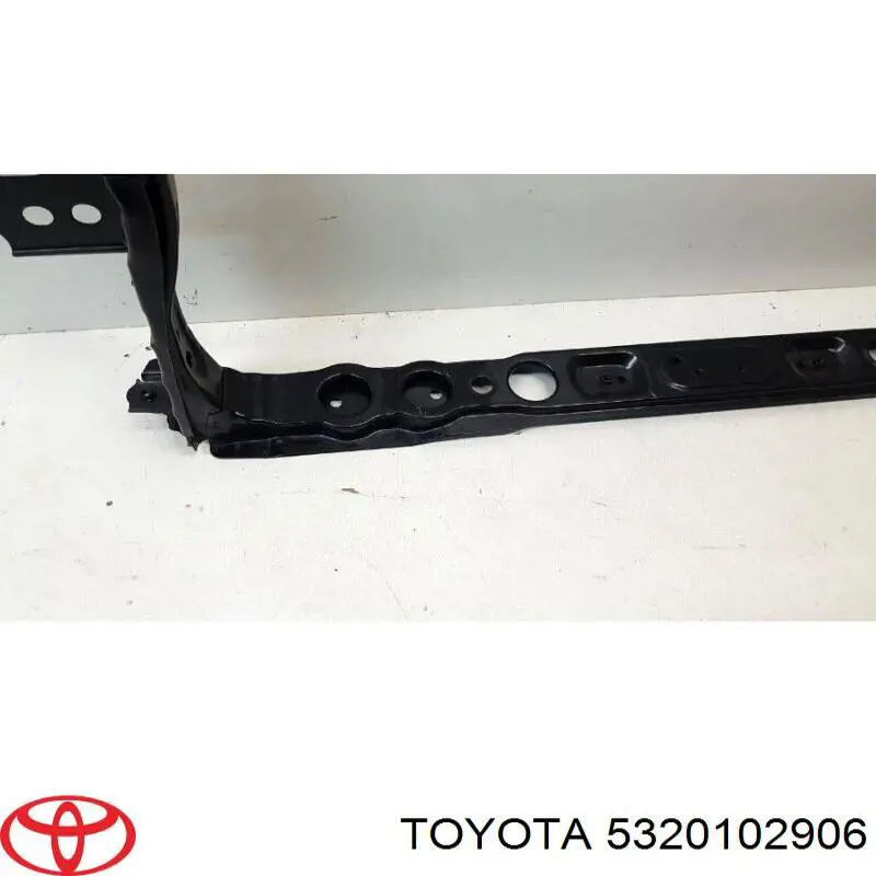 Osłona chłodnicy kompletna (panel mocowania reflektorów) do Toyota Corolla  E18