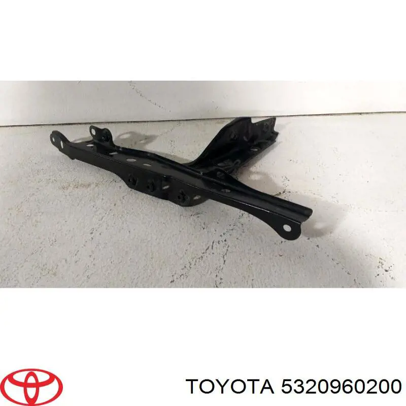 Osłona chłodnicy pionowa (panel mocowania reflektorów) Toyota 5320960200 cena, od 45,13 USD