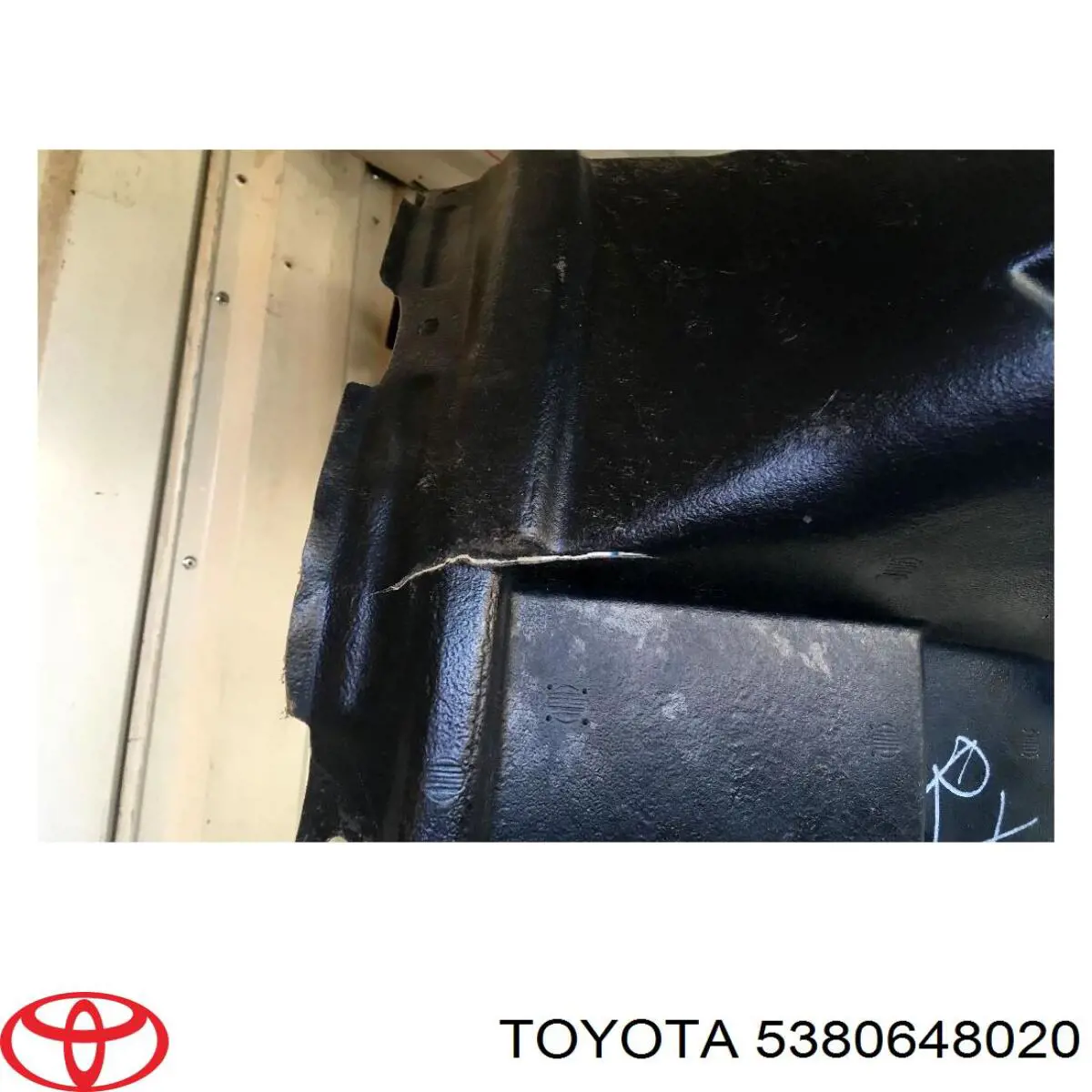 Do koszyka 538060E010 Toyota Nadkole błotnika przedniego lewe