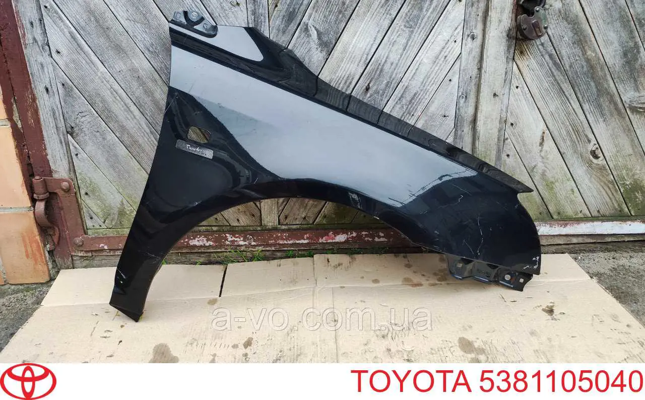 5381105040 Toyota Błotnik przedni prawy