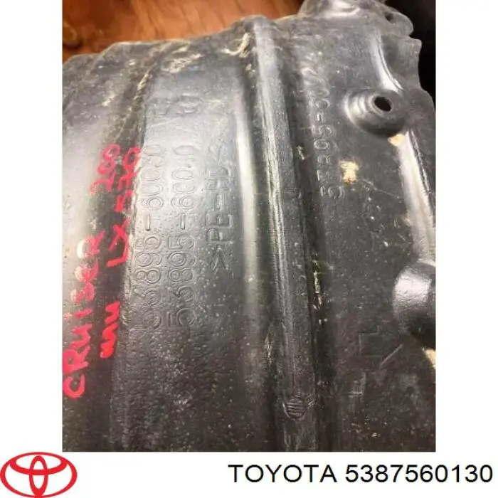 Do koszyka Nadkole błotnika przedniego prawe Lexus LX 570 URJ201