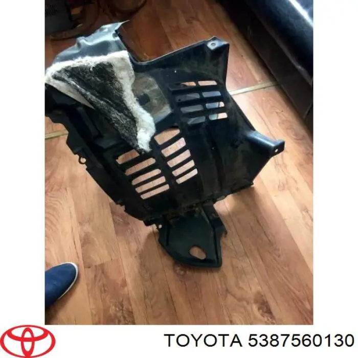 Nadkole błotnika przedniego prawe do Lexus LX 570 URJ201