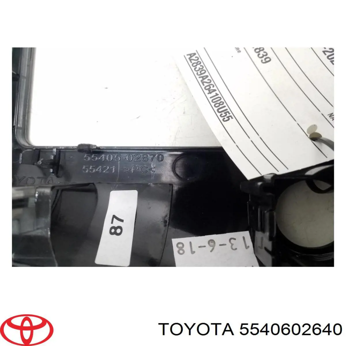 Obicie deski rozdzielczej "torpedo" Toyota 5540602640 cena, od 107,26 USD