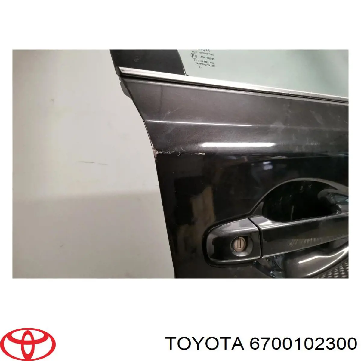 Drzwi przednie prawe Toyota 6700102300 cena, od 560,14 USD