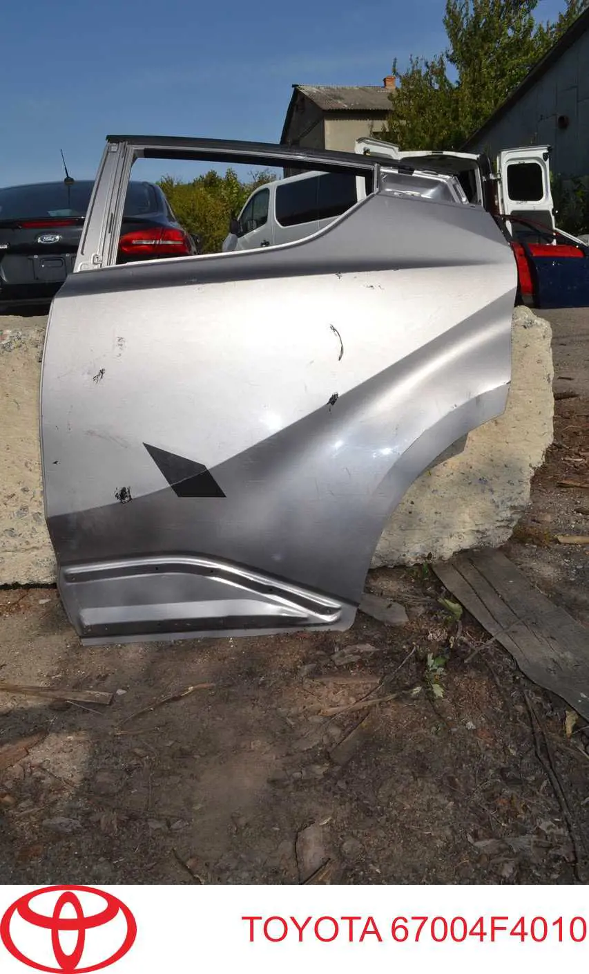 Drzwi tylne lewe Toyota 67004F4010 cena, od 820,43 USD