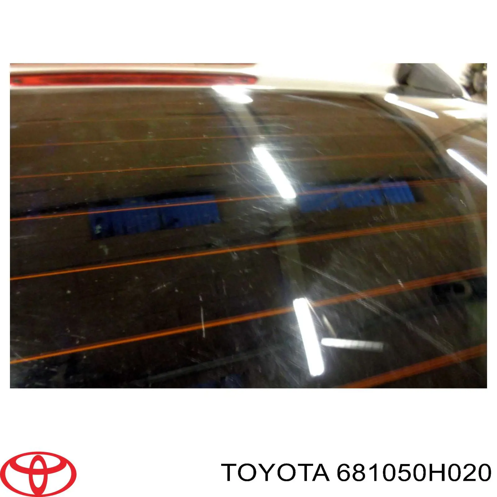 681050H020 Toyota Szyba bagażnika (3/5 drzwi tylnych)