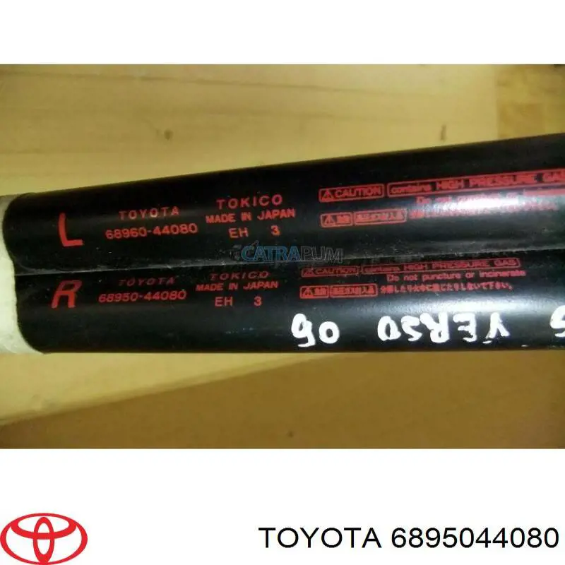 Do koszyka 6895044080 Toyota Amortyzator klapy bagażnika (3/5 drzwi-tylnych)