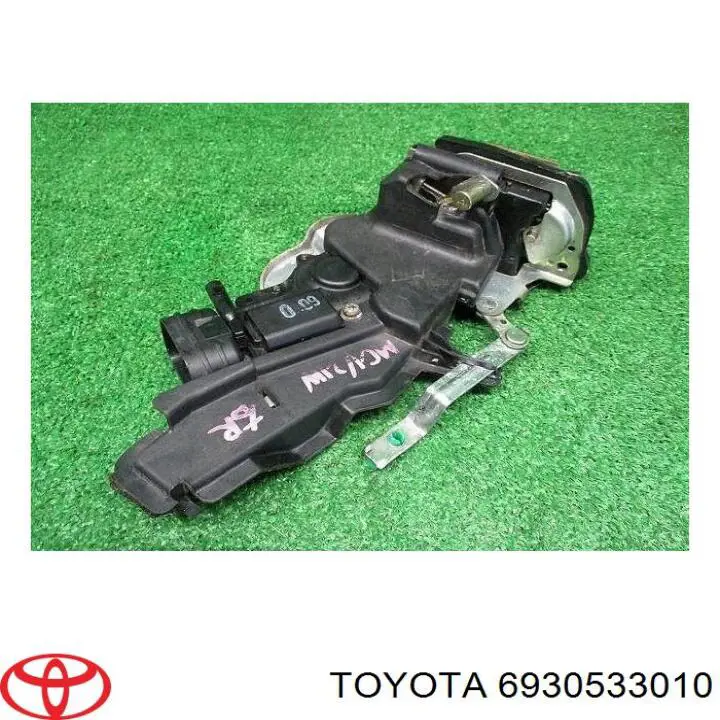 Zamek drzwi tylnych prawych do Toyota Camry IV V20