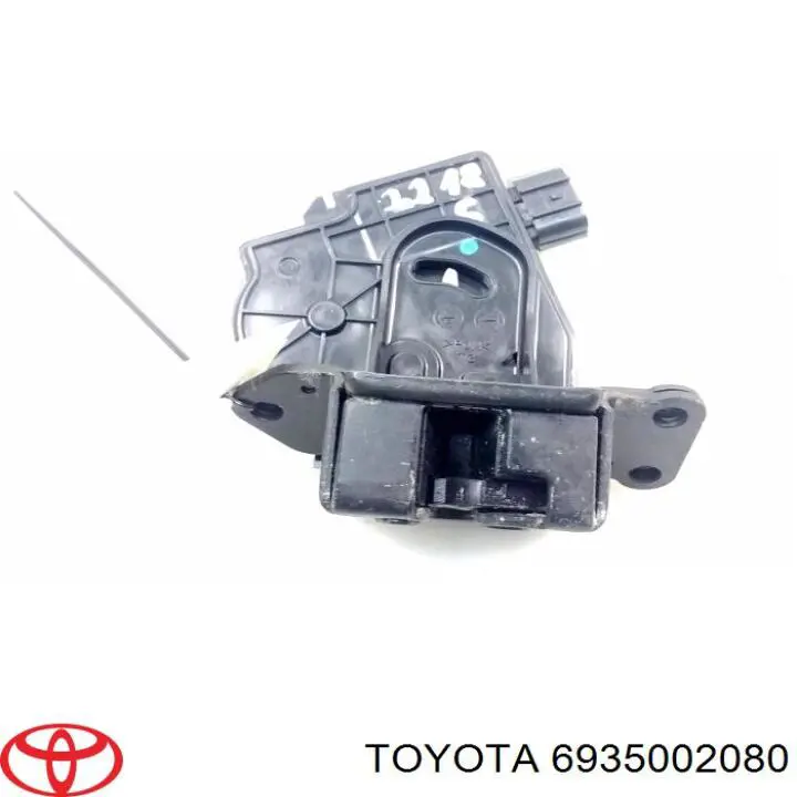  Zamek klapy bagażnika (3/5 drzwi tylnych) Toyota Auris 