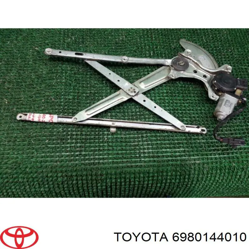 Mechanizm podnoszenia szyby drzwi przednich prawych do Toyota Picnic  XM1