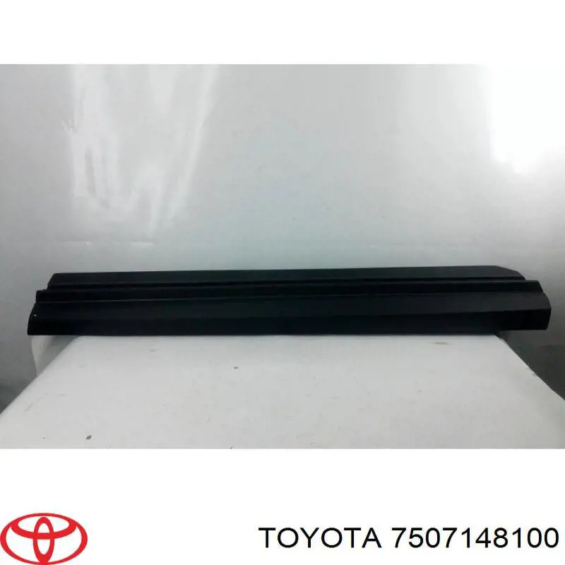 Listwa ochronna drzwi przednich prawych Toyota 7507148100 cena, od 34,24 USD