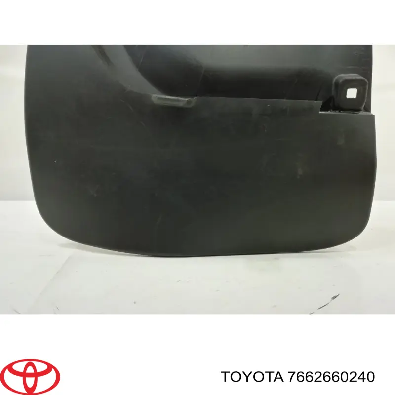 Chlapacz tylny lewy Toyota 7662660240 cena, od 38,47 USD