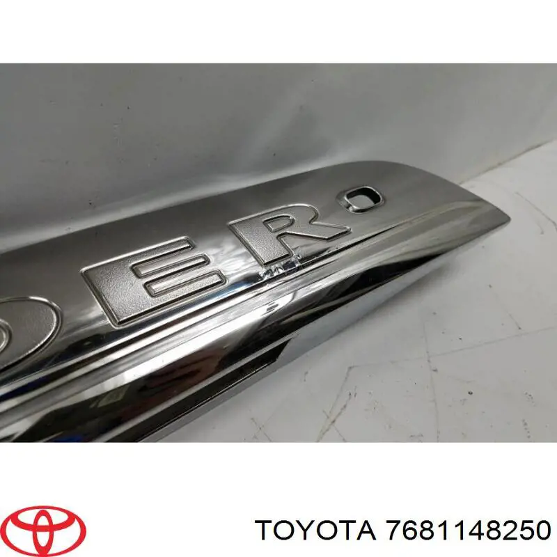 Nakładka bagażnika (3/5 drzwi tylnych) Toyota 7681148250