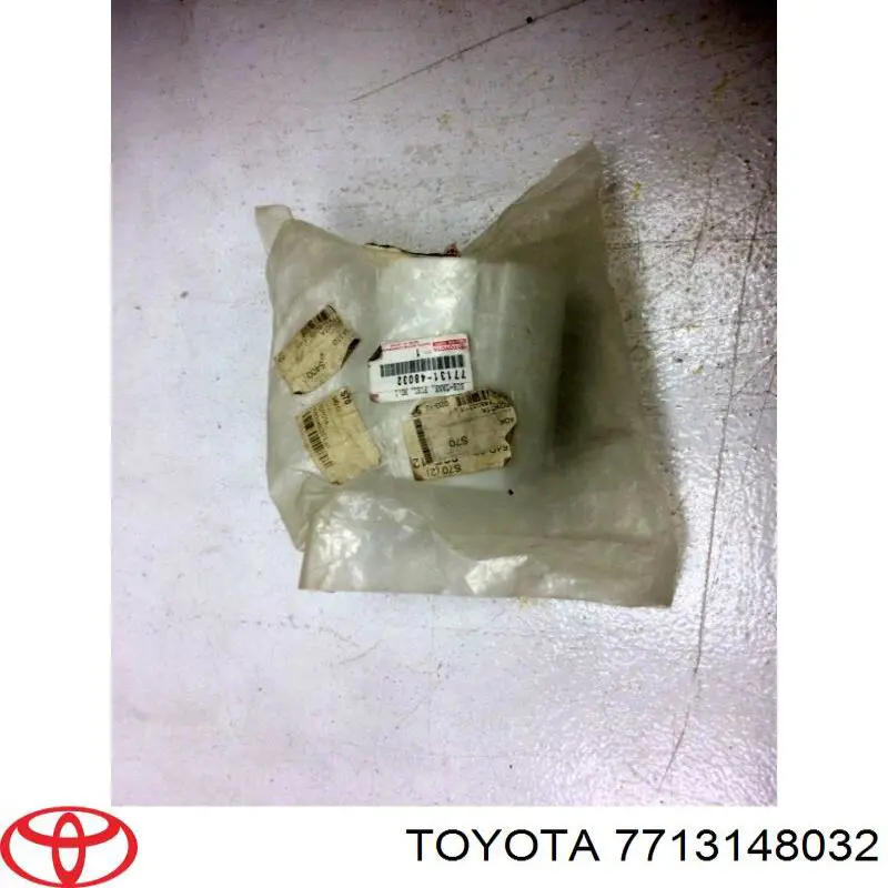 Obudowa filtra paliwa do Lexus RX 270/350/450H AGL10, GGL15, GYL15