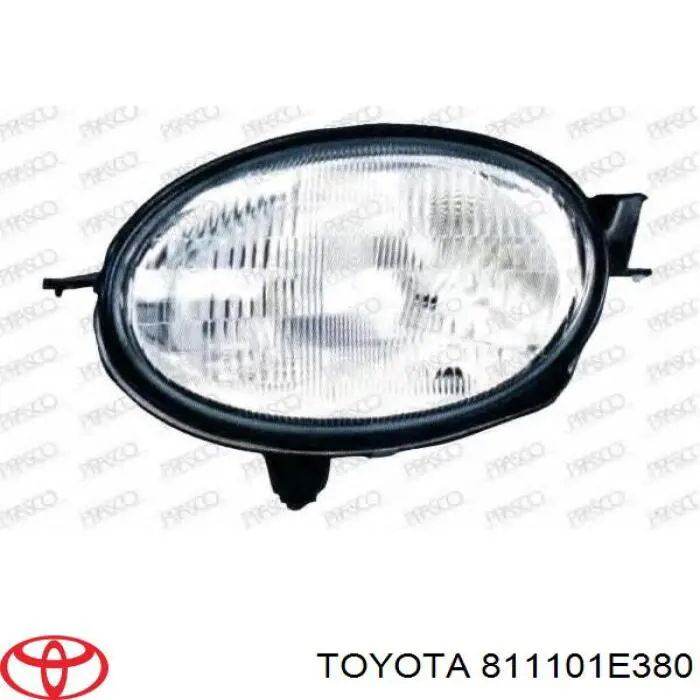 Reflektor prawy Toyota 811101E380 cena, od 430,40 USD