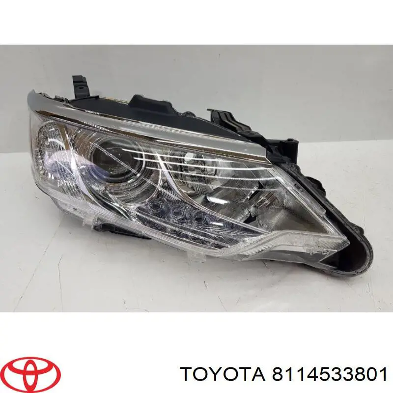Reflektor prawy Toyota 8114533801 cena, od 146,00 USD