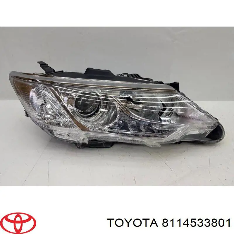 Reflektor prawy Toyota 8114533801 cena, od 146,00 USD