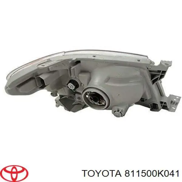 811500K041 Toyota Reflektor lewy