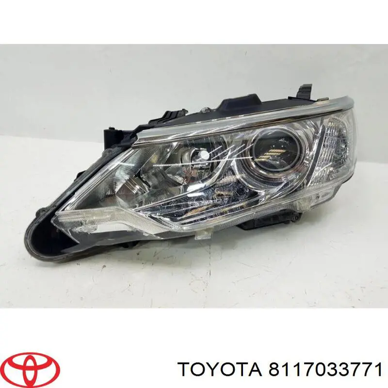 8117033771 Toyota Reflektor lewy