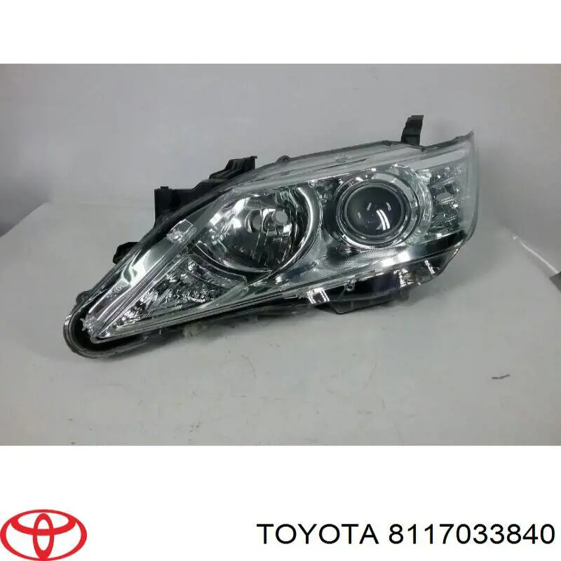 8117033840 Toyota Reflektor lewy