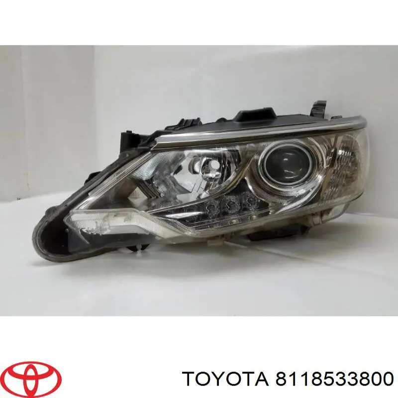 Do koszyka 8118533800 Toyota Reflektor lewy