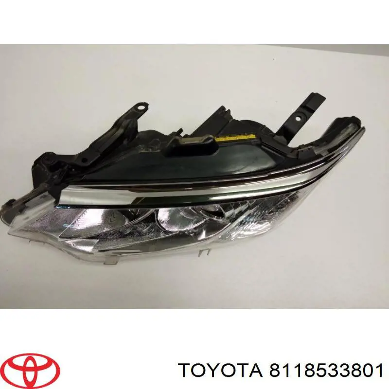 Reflektor lewy Toyota 8118533801 cena, od 923,78 USD