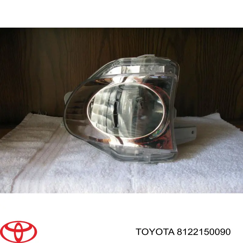 Do koszyka Lampa przeciwmgielna lewa Lexus LS 460/460L USF4