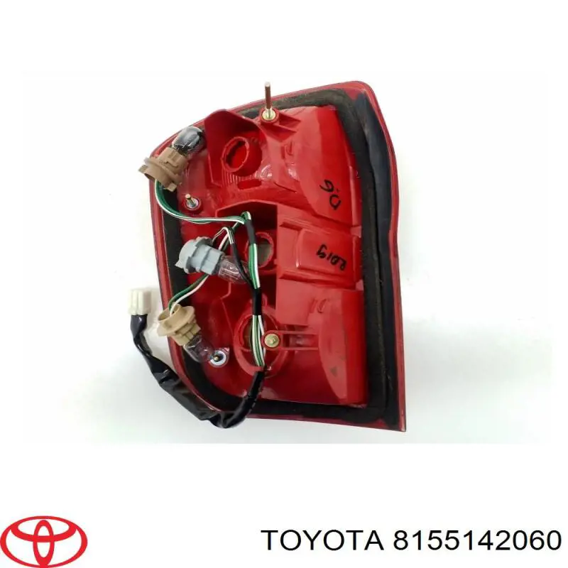 Do koszyka 8155142060 Toyota Lampa zespolona tylna prawa