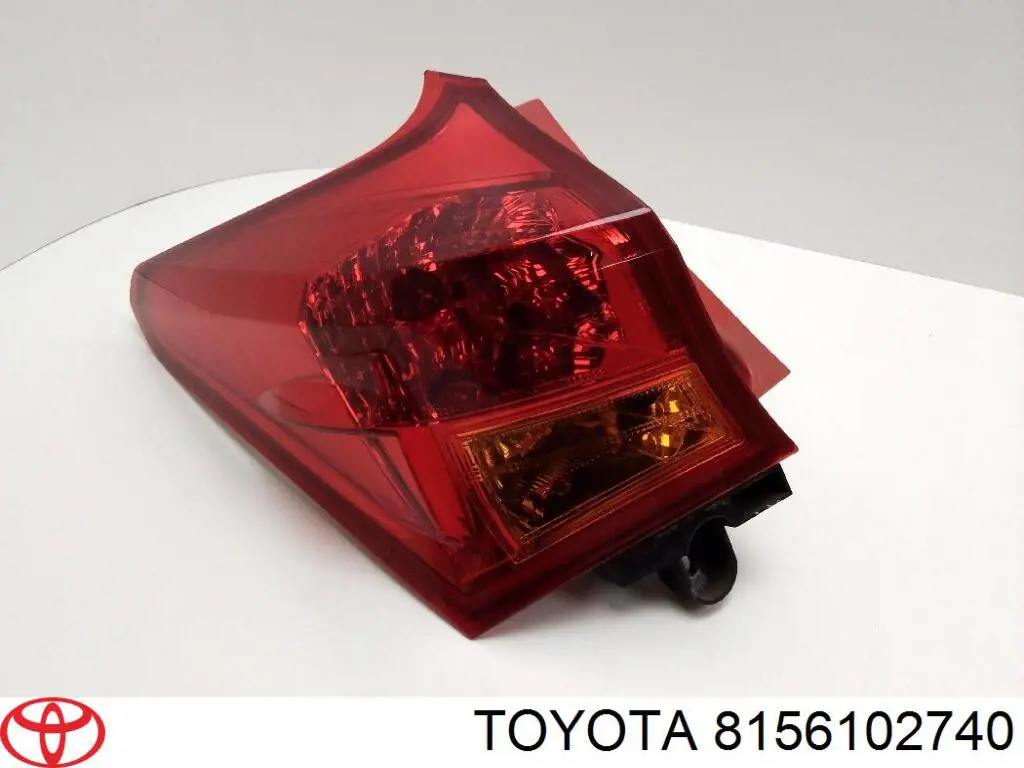 Do koszyka 8156102740 Toyota Lampa zespolona tylna lewa zewnętrzna