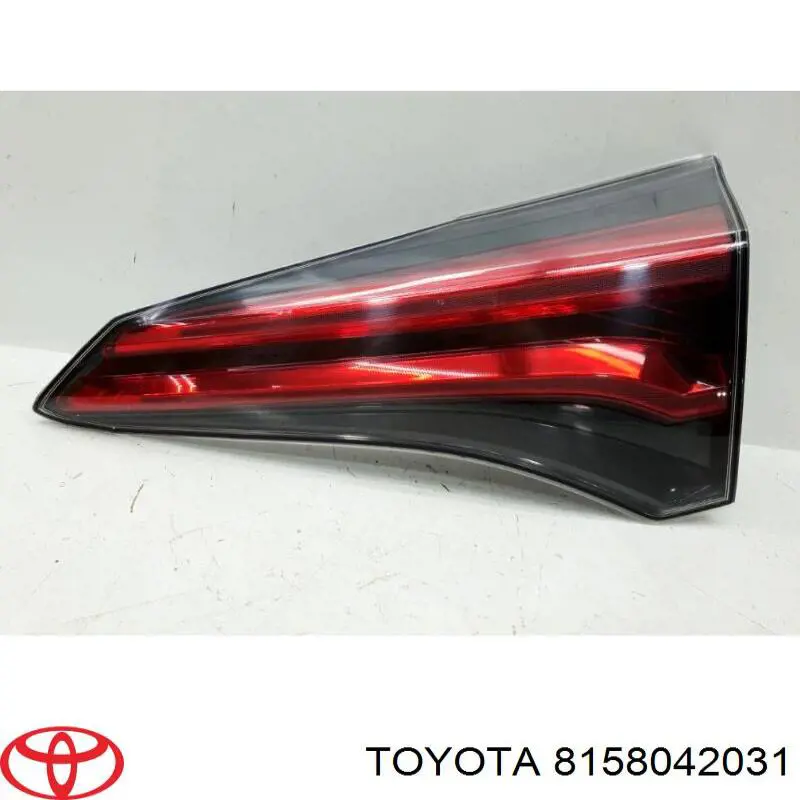 Lampa zespolona tylna prawa wewnętrzna Toyota 8158042031 cena, od 171,04 USD
